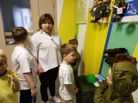 ВЫСТАВКА «ВОЕННОЙ ТЕХНИКИ» ВЫСТАВКА «ВОЕННОЙ ТЕХНИКИ».