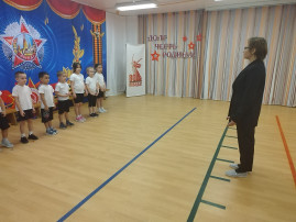 РАЗГОВОР О ВАЖНОМ. ЧТО ЗНАЧИТ СЛУЖИТЬ ОТЕЧЕСТВУ? РАЗГОВОР О ВАЖНОМ. ЧТО ЗНАЧИТ СЛУЖИТЬ ОТЕЧЕСТВУ?.