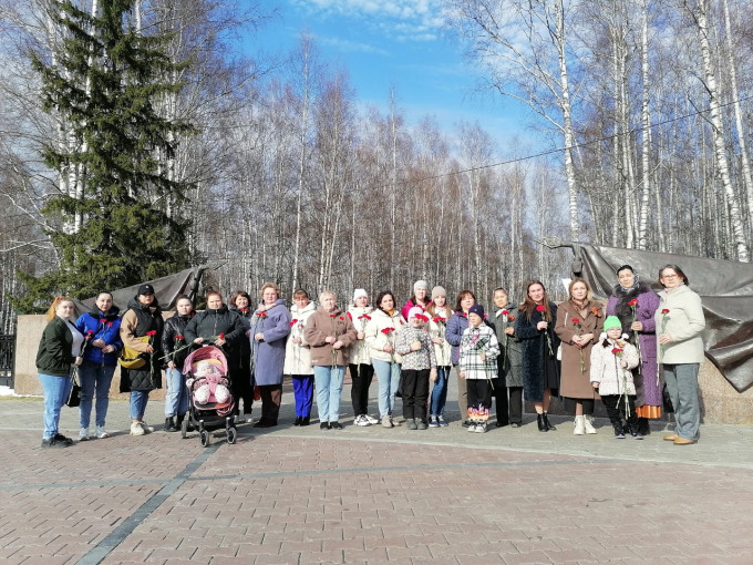 ЦЕРЕМОНИЯ ВОЗЛОЖЕНИЯ ЦВЕТОВ ЦЕРЕМОНИЯ ВОЗЛОЖЕНИЯ ЦВЕТОВ.