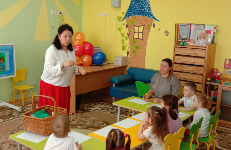 ИТОГОВОЕ ОТКРЫТОЕ ЗАНЯТИЕ "В ГОСТЯХ У СКАЗКИ" ИТОГОВОЕ ОТКРЫТОЕ ЗАНЯТИЕ "В ГОСТЯХ У СКАЗКИ".